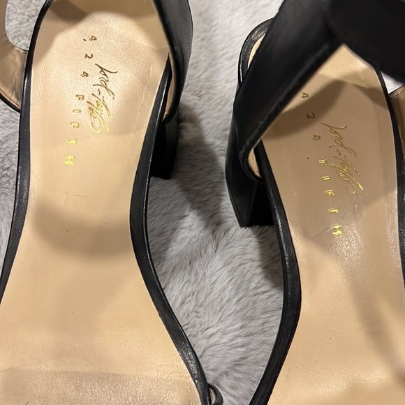 Lord & Taylor open toe chunky heel sandals - black leather - 37 - Picture 4 of 7